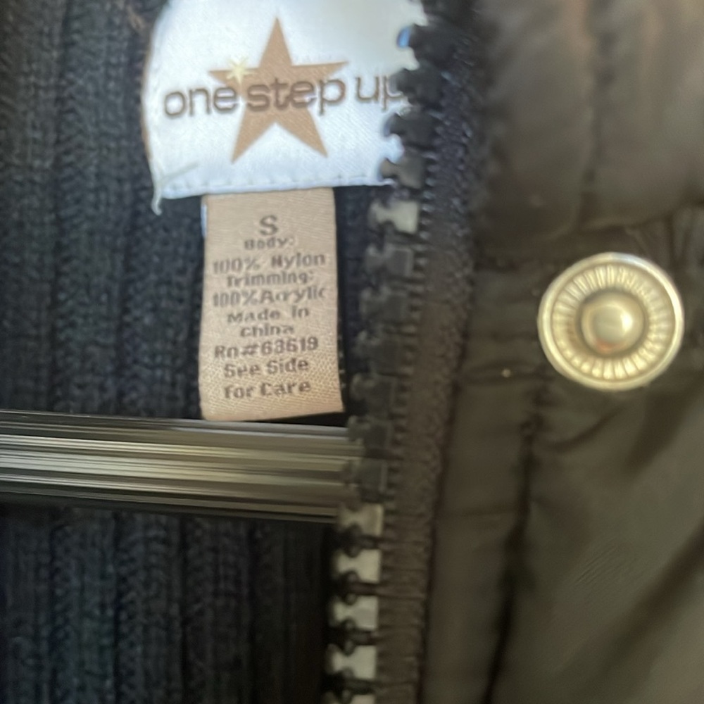 Vintage style front zipper/snap buttons moto jacket!Very stylish!Great condition - Picture 4 of 5